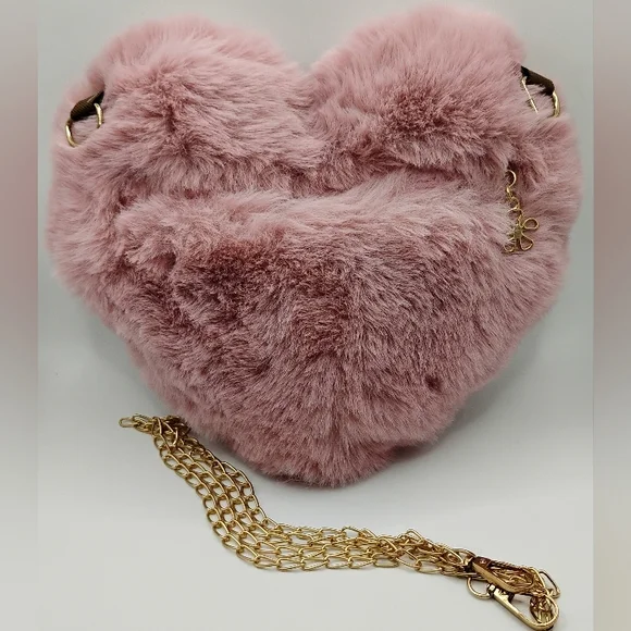 Pink Heart-Shaped Faux Fur Crossbody bag Bag BNWOT(9"H×9.5"L) - Picture 2 of 2